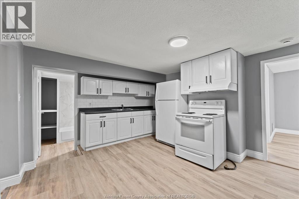 1210-1212 Monmouth, Windsor, Ontario  N8Y 3M1 - Photo 12 - 26021082
