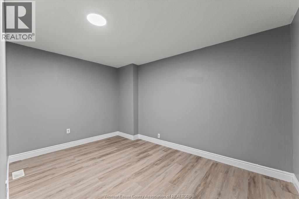 1210-1212 Monmouth, Windsor, Ontario  N8Y 3M1 - Photo 13 - 26021082