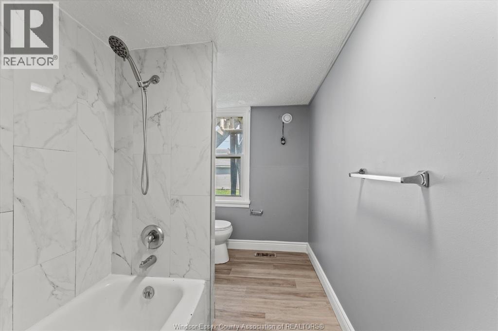 1210-1212 Monmouth, Windsor, Ontario  N8Y 3M1 - Photo 14 - 26021082