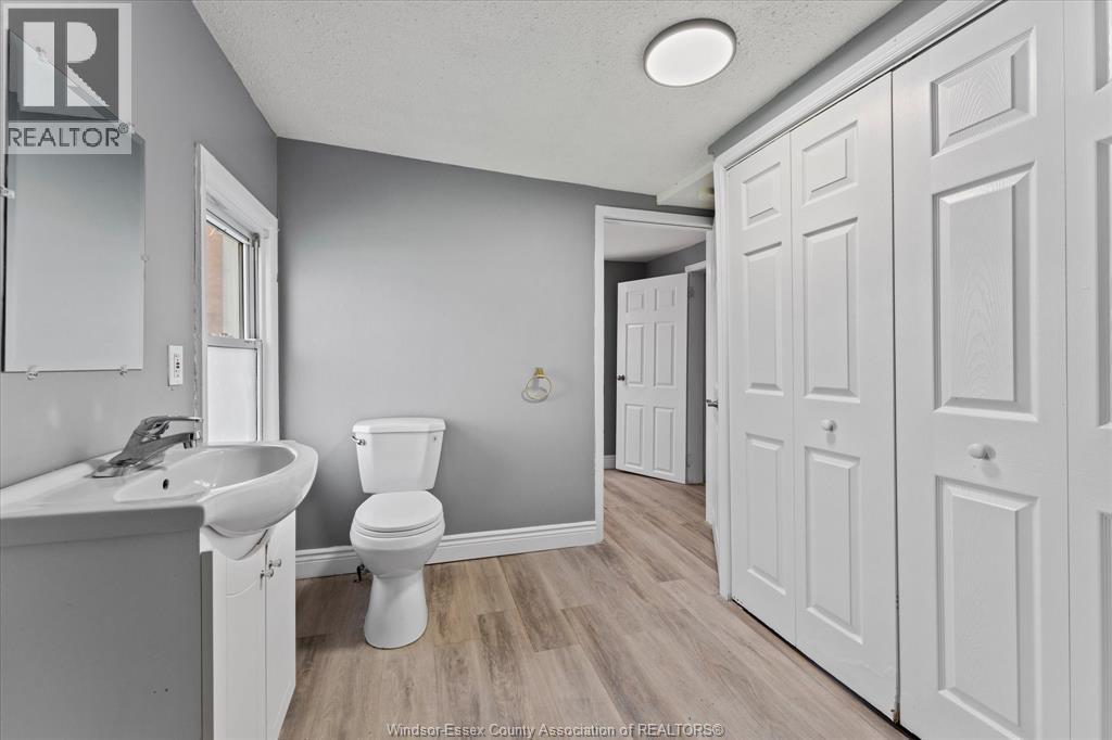 1210-1212 Monmouth, Windsor, Ontario  N8Y 3M1 - Photo 17 - 26021082