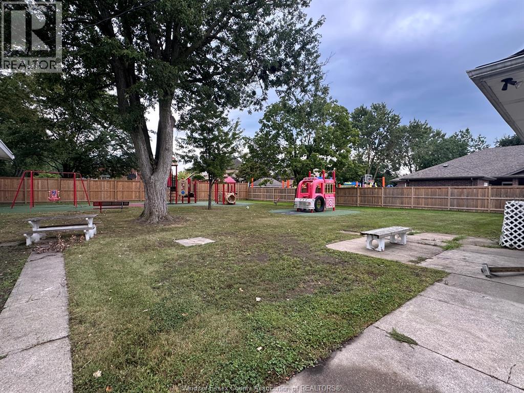 4360 Howard Avenue, Windsor, Ontario  N9G 1P4 - Photo 11 - 26021119