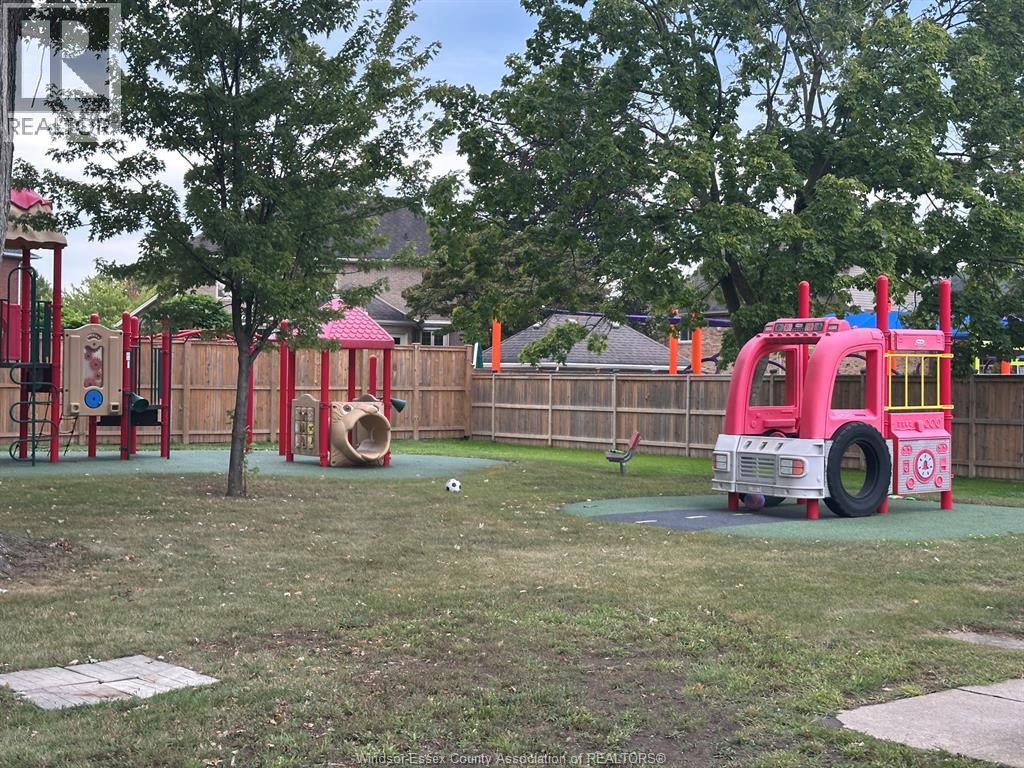 4360 Howard Avenue, Windsor, Ontario  N9G 1P4 - Photo 12 - 26021119