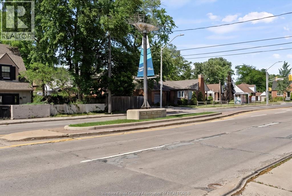 6045 Wyandotte Street East, Windsor, Ontario  N8S 1N3 - Photo 4 - 26021115