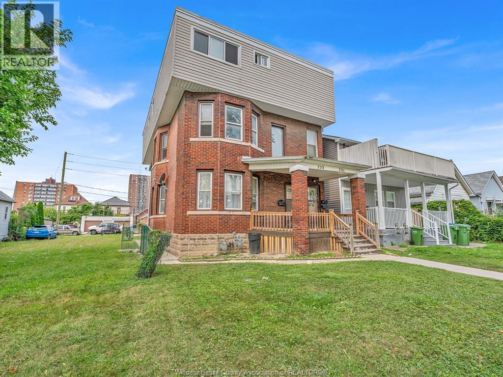 751 Windsor Avenue, Windsor, Ontario  N9A 1J8 - Photo 13 - 26021125