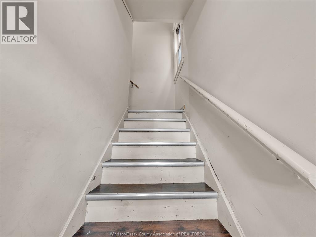 751 Windsor Avenue, Windsor, Ontario  N9A 1J8 - Photo 18 - 26021125