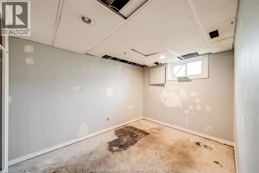 2616 Parent, Windsor, Ontario  N8X 4K4 - Photo 23 - 26021157
