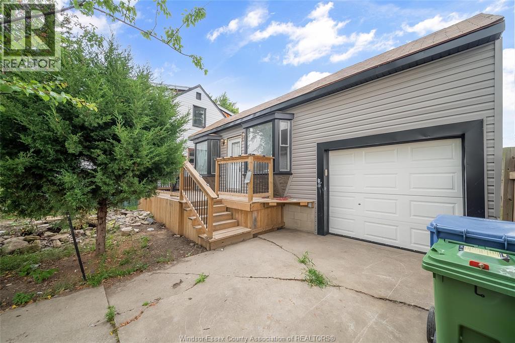 2616 Parent, Windsor, Ontario  N8X 4K4 - Photo 5 - 26021157