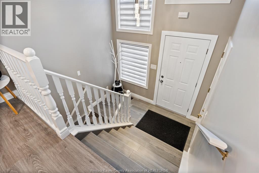 2343 Lamont Street, Windsor, Ontario  N9E 3Z2 - Photo 3 - 26021158