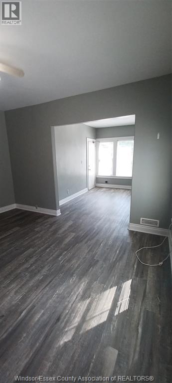 387 Partington Unit# 2, Windsor, Ontario  N9B 2N4 - Photo 5 - 26021166