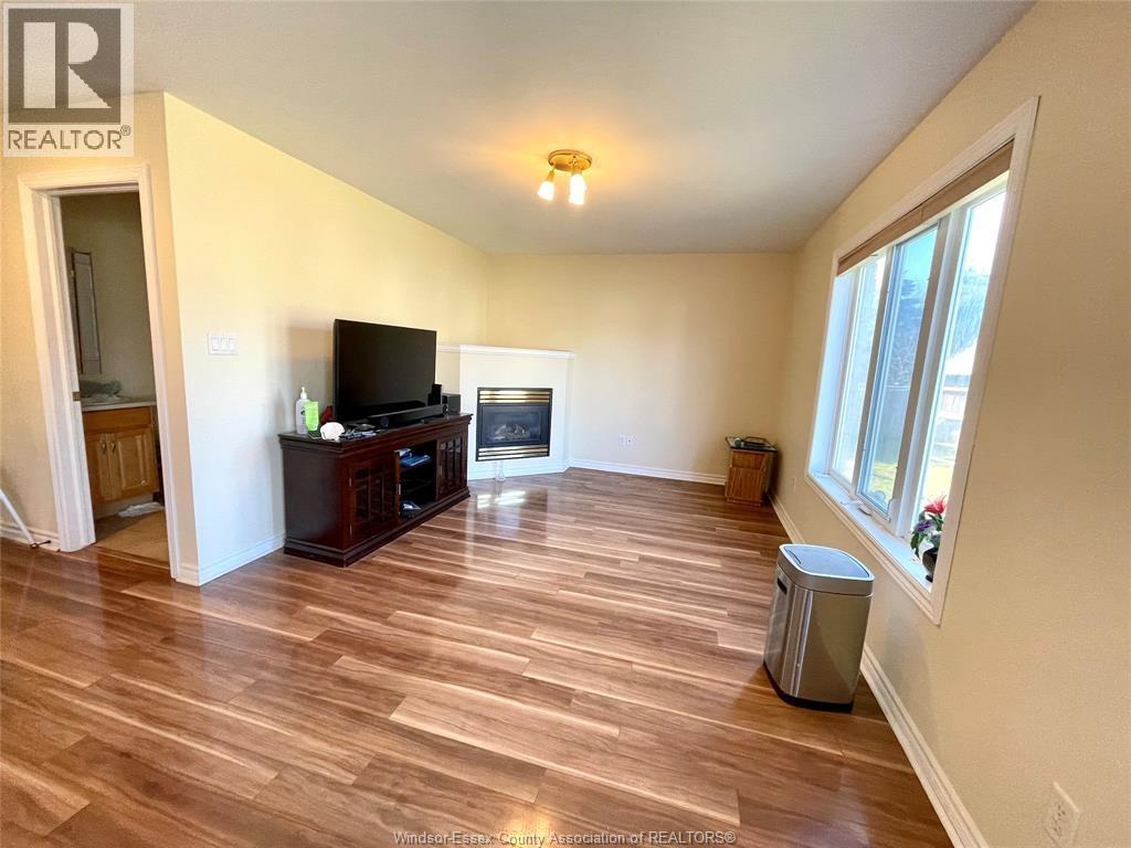 729 Donjon Court, Windsor, Ontario  N9G 2W3 - Photo 8 - 26021150