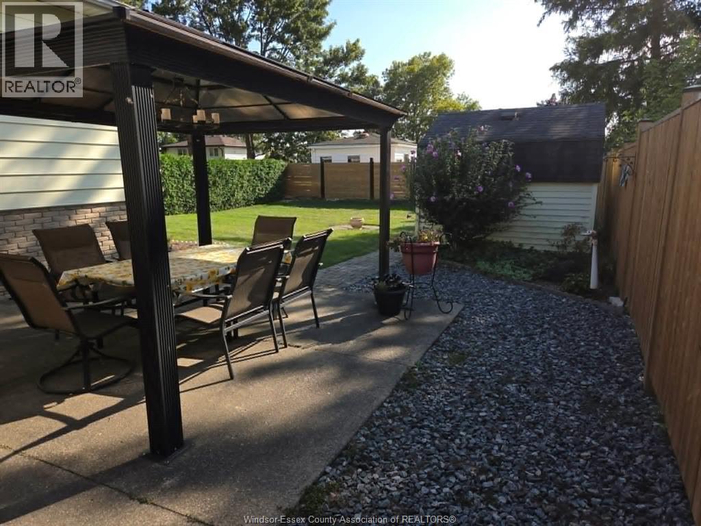 68 Edward Street, Essex, Ontario  N8M 1L7 - Photo 5 - 26021167