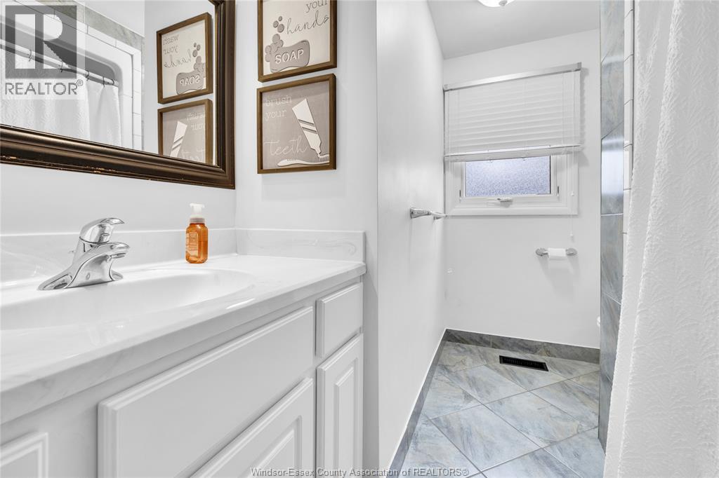 3981 Whitney, Windsor, Ontario  N9C 2C7 - Photo 23 - 26021155
