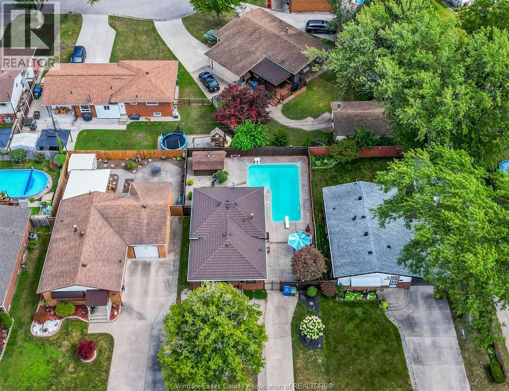 3981 Whitney, Windsor, Ontario  N9C 2C7 - Photo 5 - 26021155