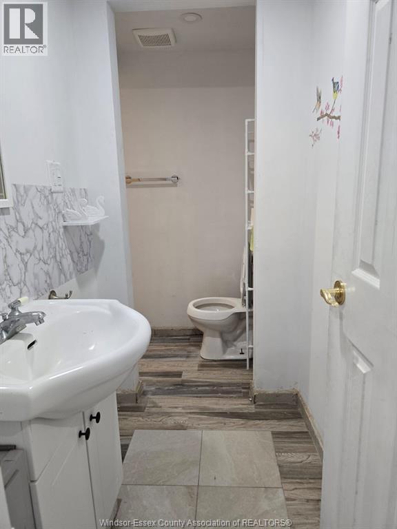 1849 Drouillard Unit# Lower, Windsor, Ontario  N8W 3X4 - Photo 6 - 26021121