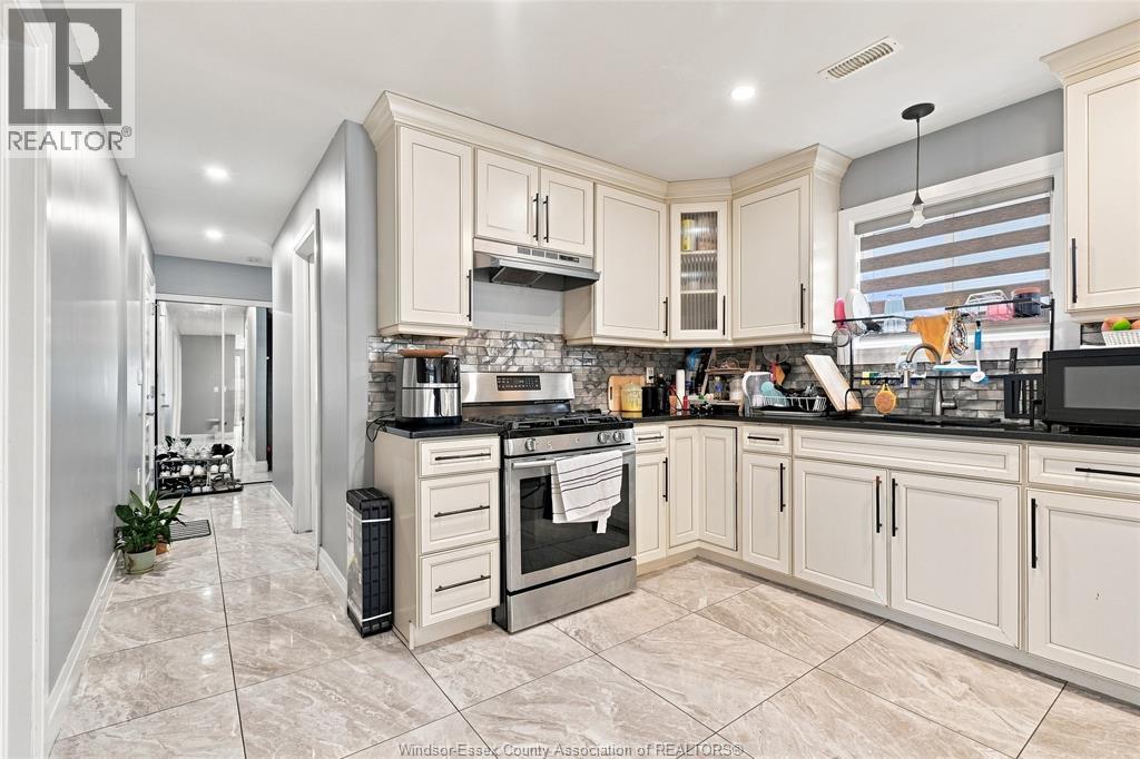 3457 Walker Road, Windsor, Ontario  N8W 3S2 - Photo 11 - 26021179