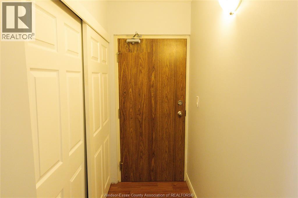 3355 Sandwich Unit# 310, Windsor, Ontario  N9C 1B2 - Photo 3 - 26021190