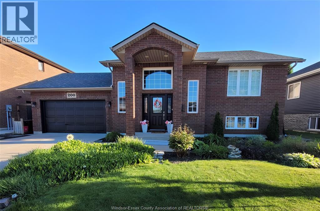 200 RIVERVIEW AVENUE, LaSalle, Ontario