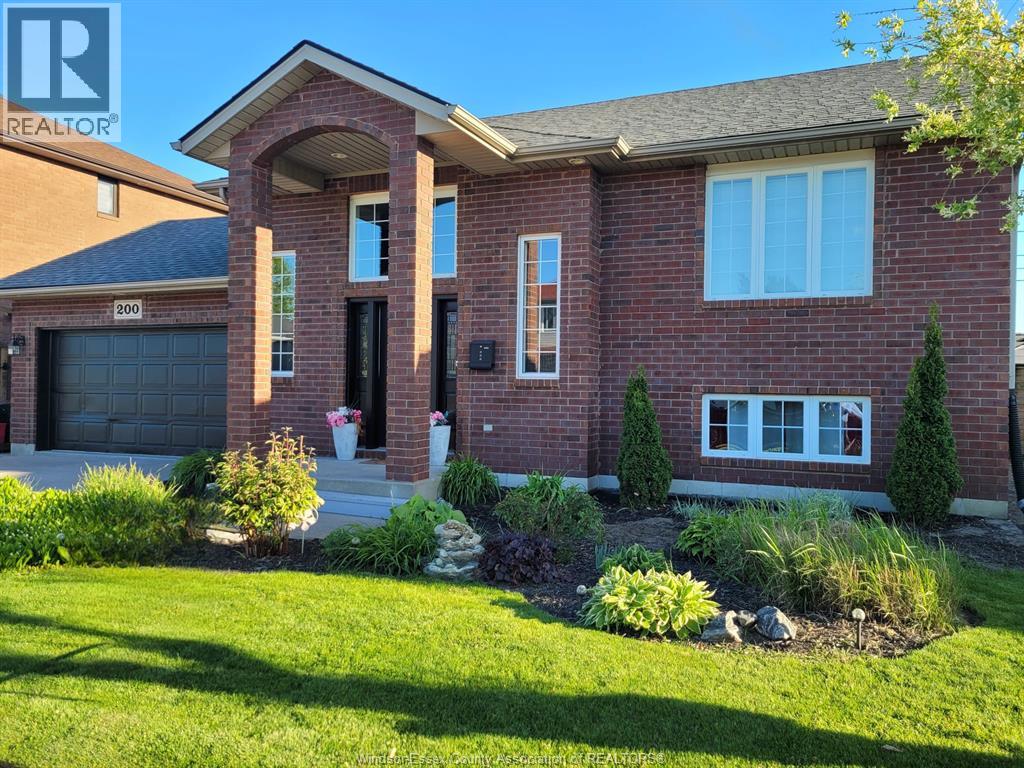 200 Riverview Avenue, Lasalle, Ontario  N9J 3Y1 - Photo 2 - 26021200