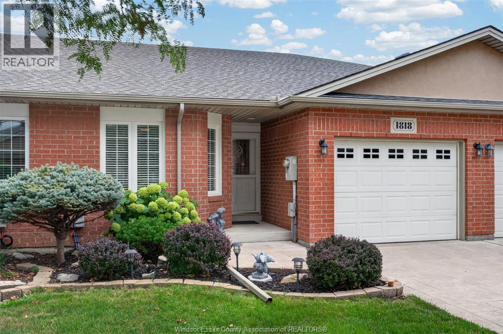 1818 Luxury, Windsor, Ontario  N8P 1T2 - Photo 2 - 26021212