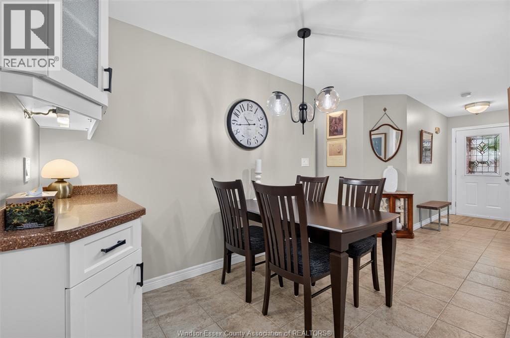 1818 Luxury, Windsor, Ontario  N8P 1T2 - Photo 9 - 26021212