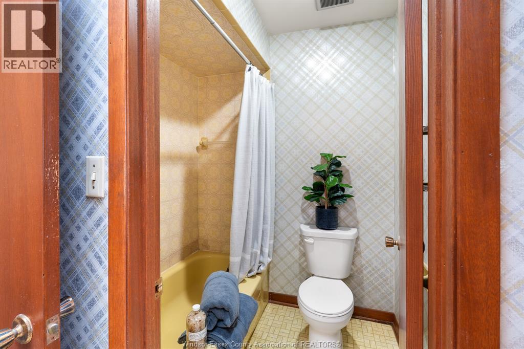 575 Talbot Road East, Leamington, Ontario  N8H 3V6 - Photo 23 - 26021185
