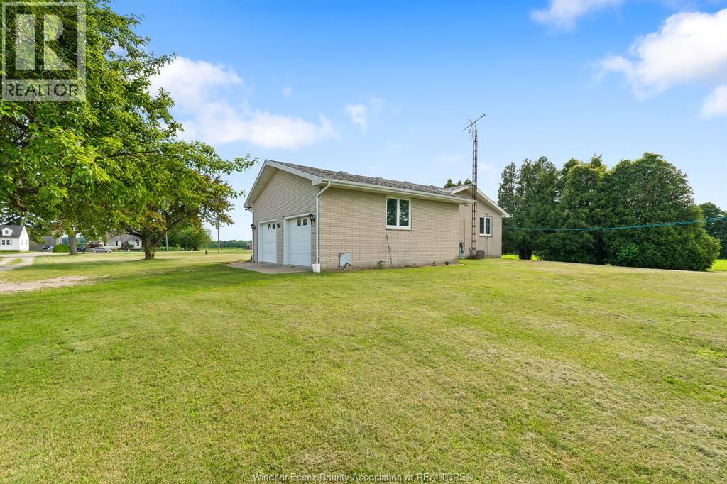 575 Talbot Road East, Leamington, Ontario  N8H 3V6 - Photo 4 - 26021185