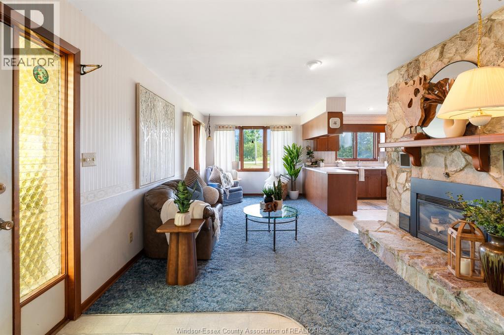 575 Talbot Road East, Leamington, Ontario  N8H 3V6 - Photo 7 - 26021185