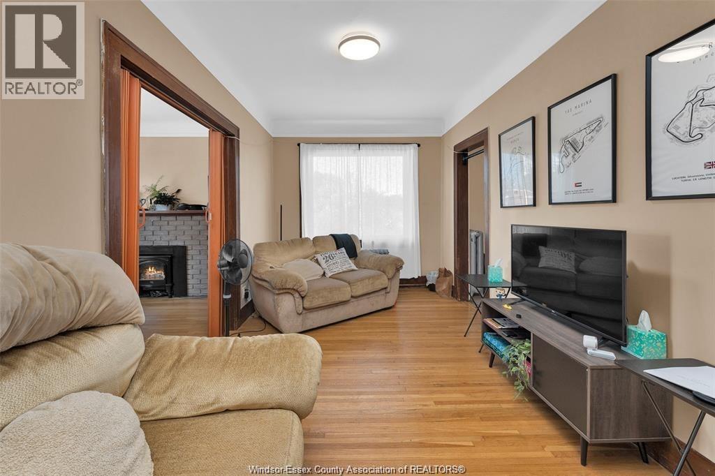 538 Louis Avenue, Windsor, Ontario  N9A 1W8 - Photo 11 - 26021053