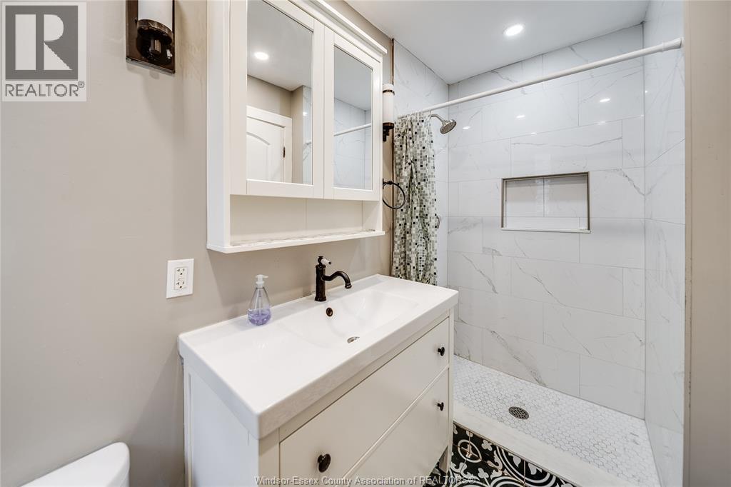 211 Cameron, Windsor, Ontario  N9B 1Y5 - Photo 18 - 26021275