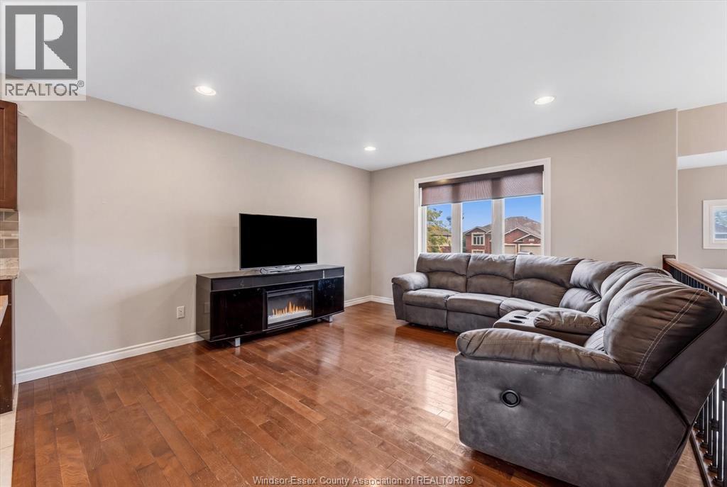 341 Piroli Crescent, Lakeshore, Ontario  N0R 1A0 - Photo 6 - 26021270