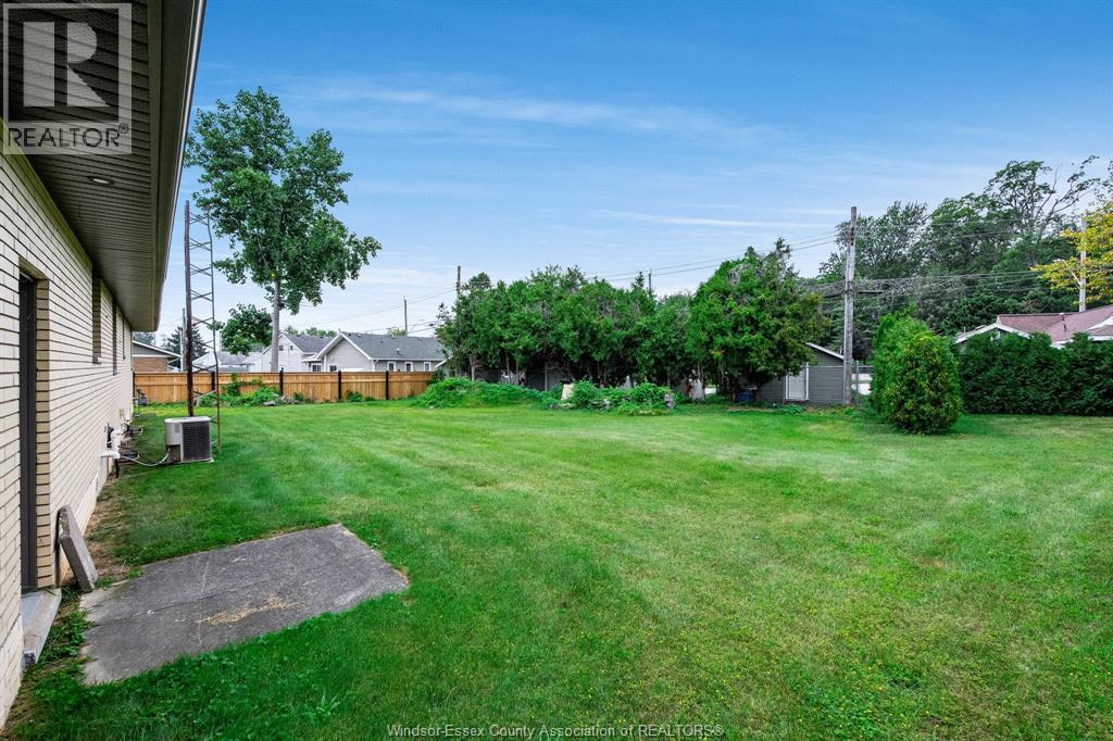 3 Stewart, Leamington, Ontario  N8H 3G1 - Photo 35 - 26021207