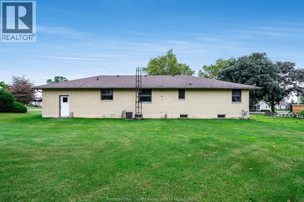 3 Stewart, Leamington, Ontario  N8H 3G1 - Photo 37 - 26021207