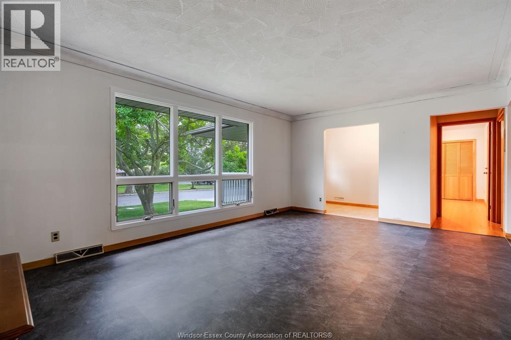 3 Stewart, Leamington, Ontario  N8H 3G1 - Photo 6 - 26021207