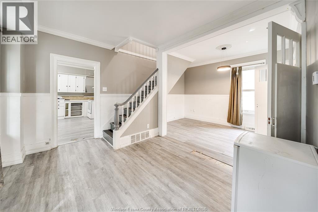 211 Cameron, Windsor, Ontario  N9B 1Y5 - Photo 10 - 26021282