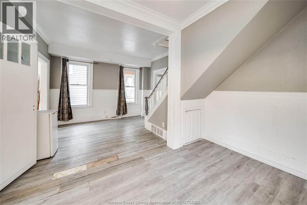 211 Cameron, Windsor, Ontario  N9B 1Y5 - Photo 12 - 26021282