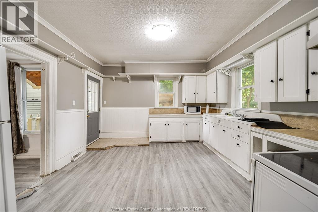 211 Cameron, Windsor, Ontario  N9B 1Y5 - Photo 16 - 26021282