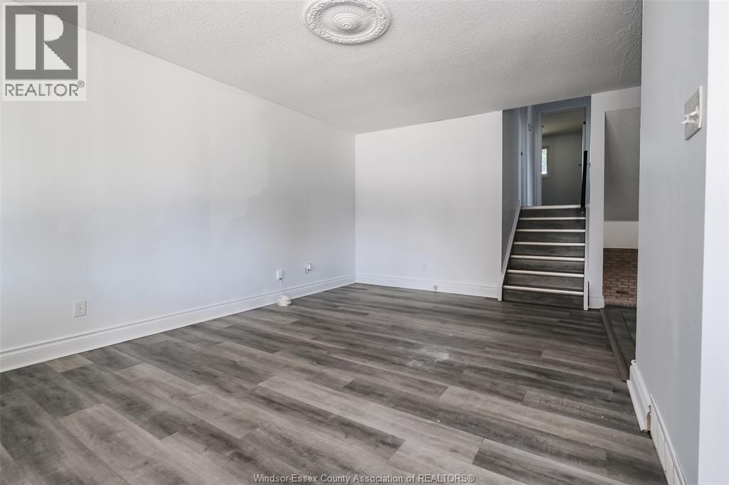 3309 Aurora Drive, Windsor, Ontario  N8R 1Y9 - Photo 6 - 26021281