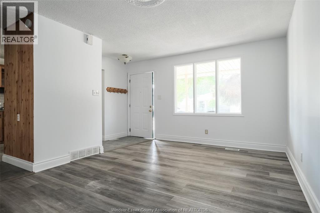 3309 Aurora Drive, Windsor, Ontario  N8R 1Y9 - Photo 7 - 26021281