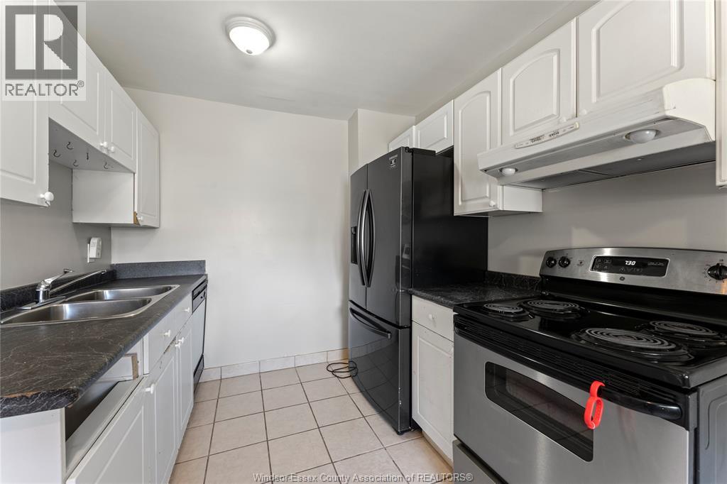 5430 Lassaline, Windsor, Ontario  N8T 1A8 - Photo 4 - 26021322