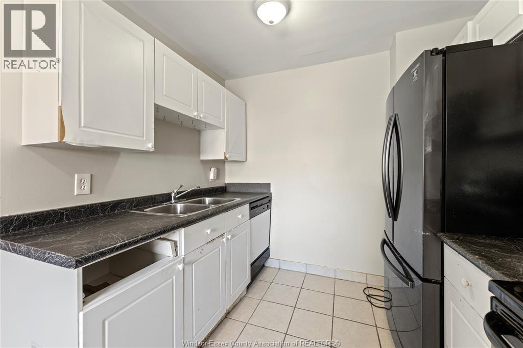 5430 Lassaline, Windsor, Ontario  N8T 1A8 - Photo 5 - 26021322