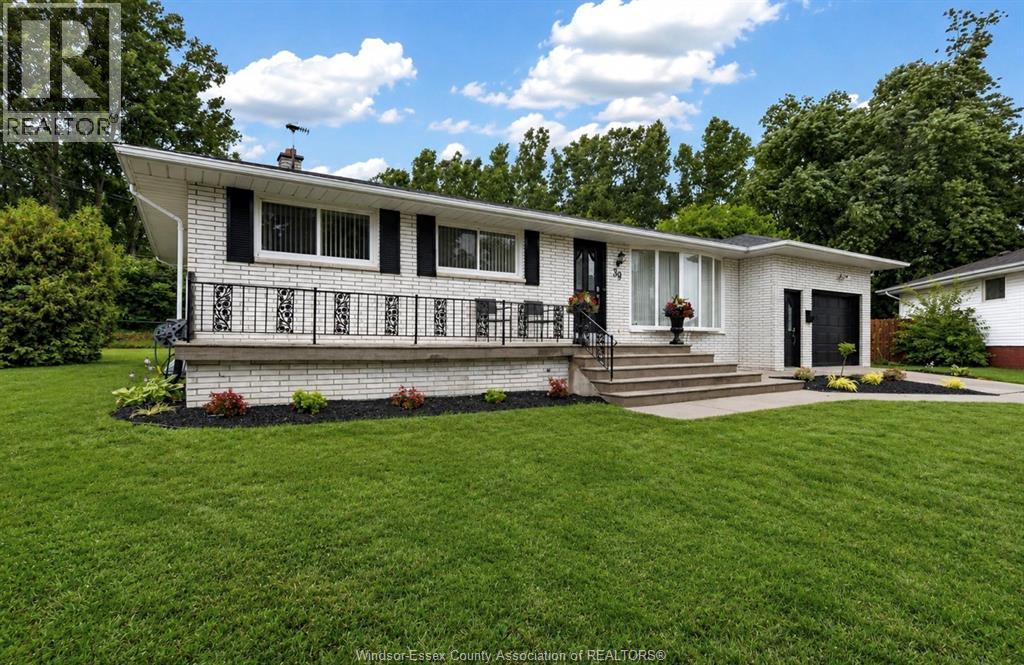 39 Johnson Avenue, Leamington, Ontario  N8H 3T8 - Photo 2 - 26021304