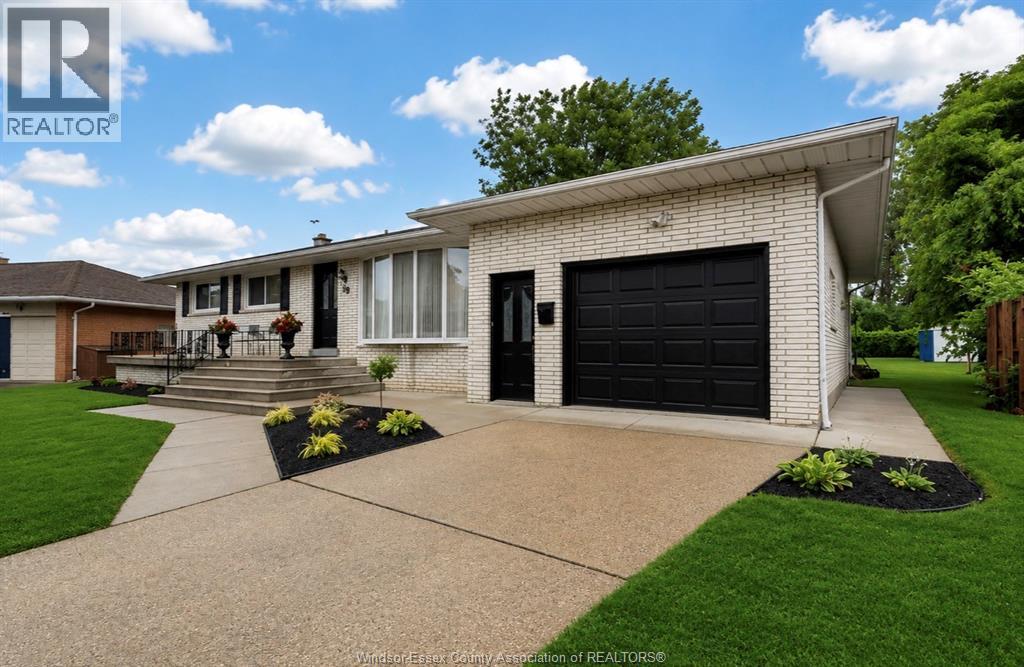 39 Johnson Avenue, Leamington, Ontario  N8H 3T8 - Photo 3 - 26021304