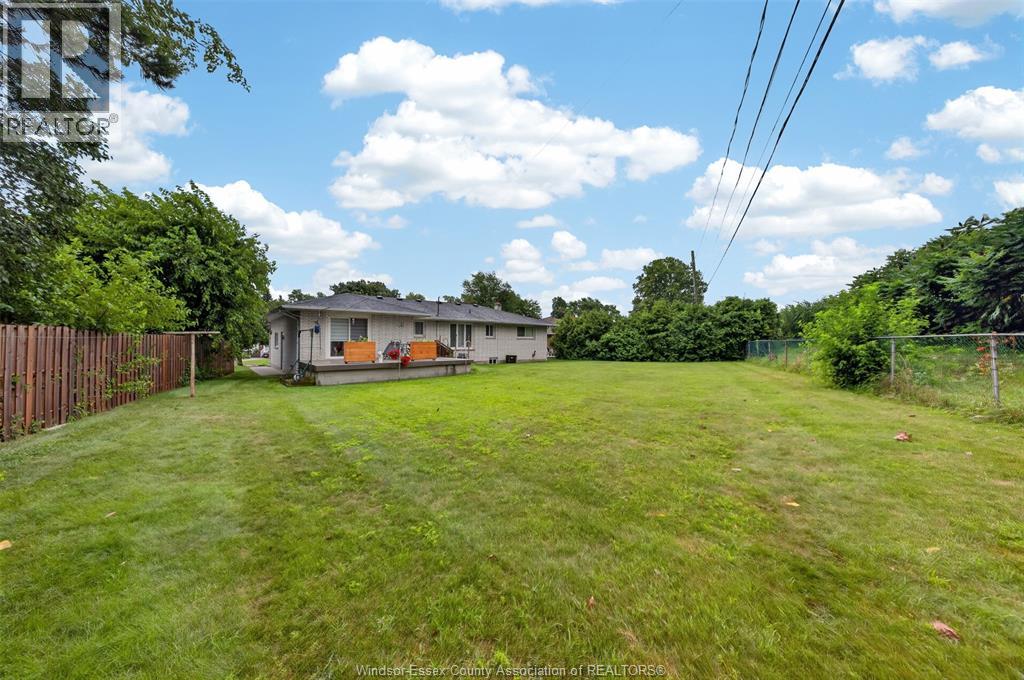 39 Johnson Avenue, Leamington, Ontario  N8H 3T8 - Photo 35 - 26021304