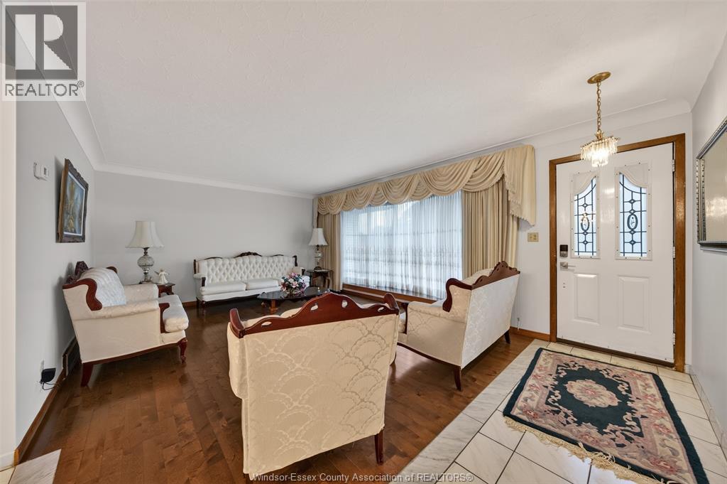 39 Johnson Avenue, Leamington, Ontario  N8H 3T8 - Photo 4 - 26021304