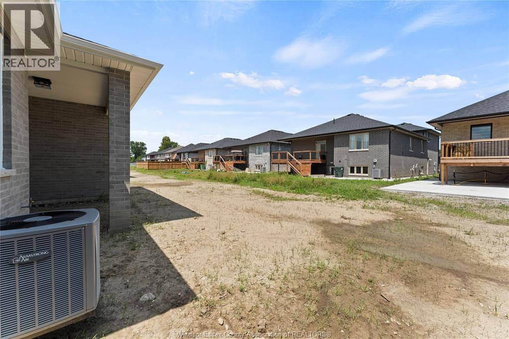 5209 Rafael Street, Tecumseh, Ontario  N0R 1K0 - Photo 39 - 26021320