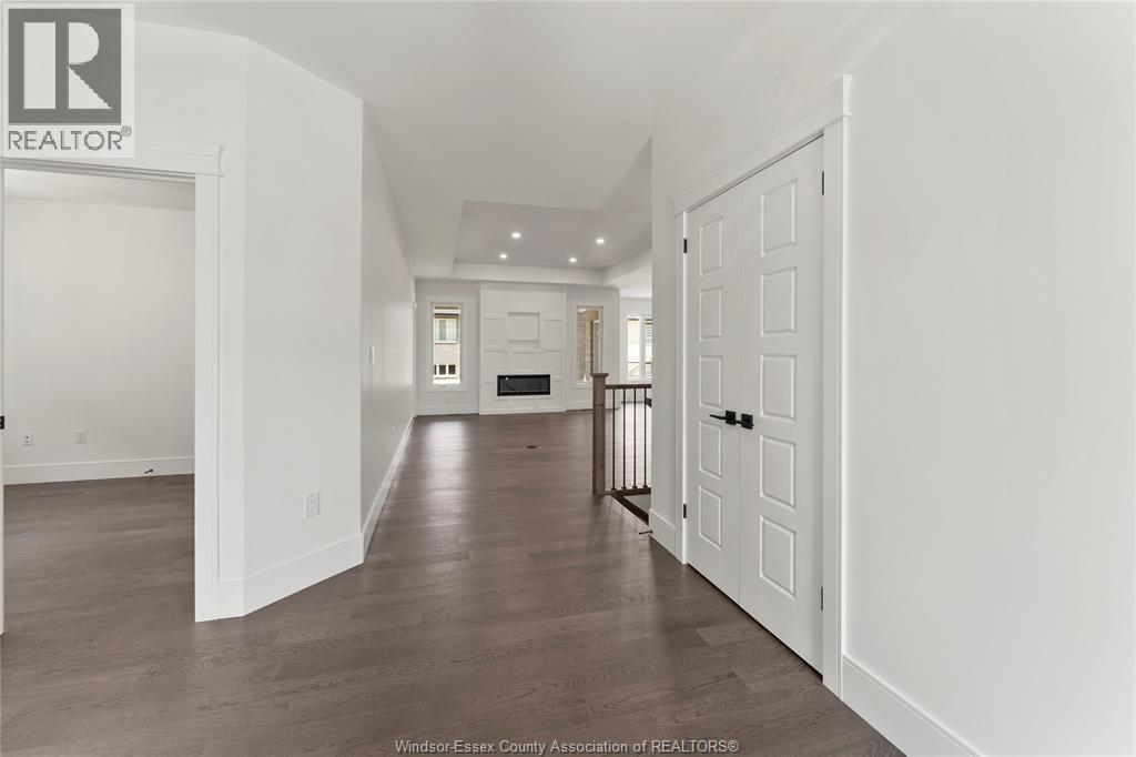 5209 Rafael Street, Tecumseh, Ontario  N0R 1K0 - Photo 6 - 26021320