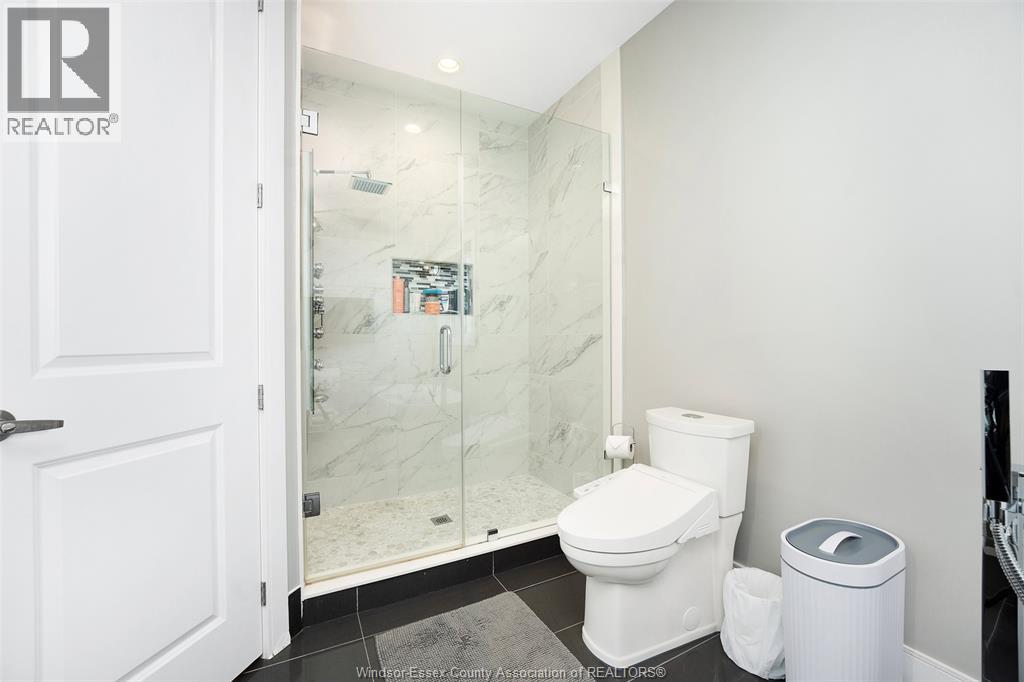 4395 Centre Lake, Windsor, Ontario  N9G 2X5 - Photo 16 - 26021331