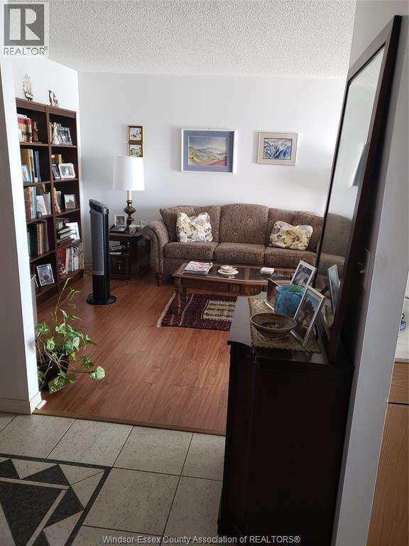 150 Park West Unit# 816, Windsor, Ontario  N9A 7A2 - Photo 2 - 26021315