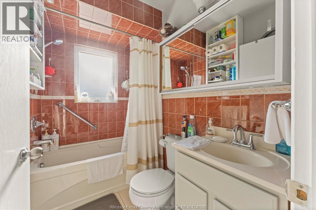 931 Lillian Avenue, Windsor, Ontario  N9A 1V4 - Photo 10 - 26021335
