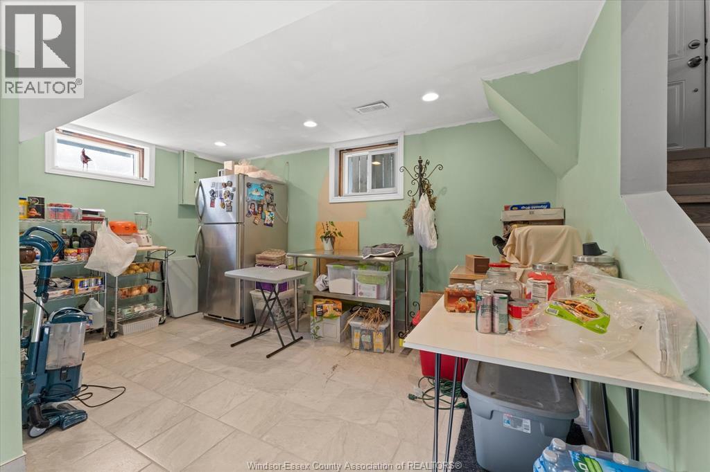 931 Lillian Avenue, Windsor, Ontario  N9A 1V4 - Photo 12 - 26021335